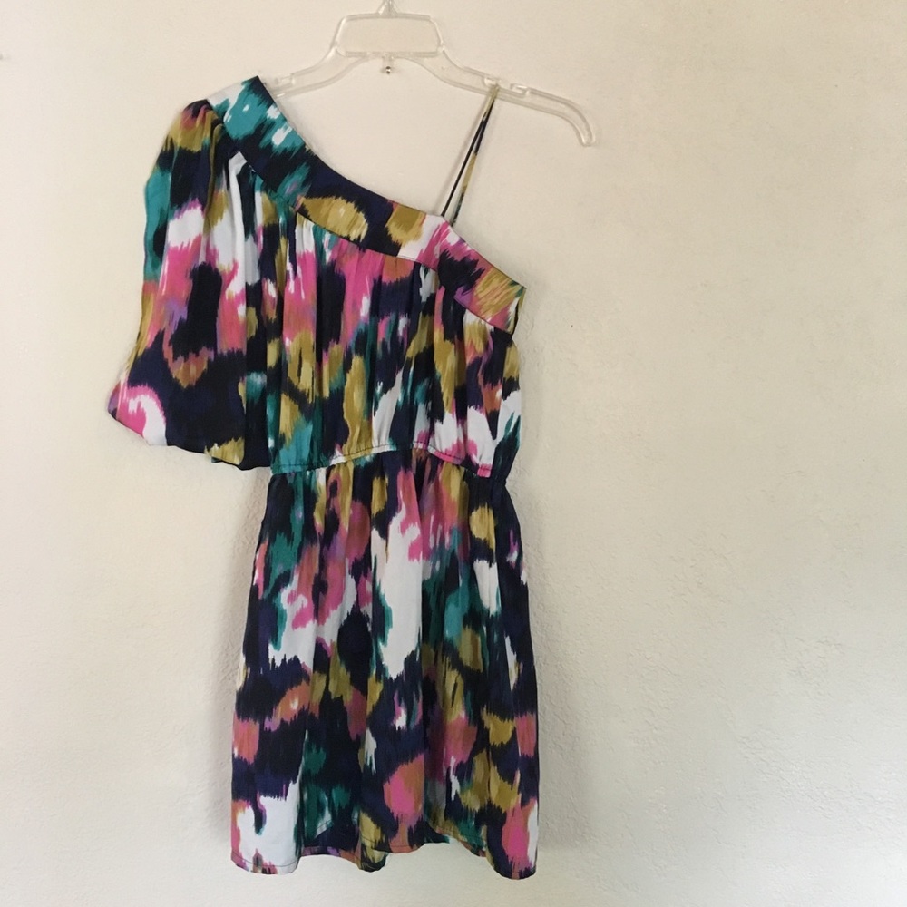 Angie top. Size small. - Picture 2 of 3